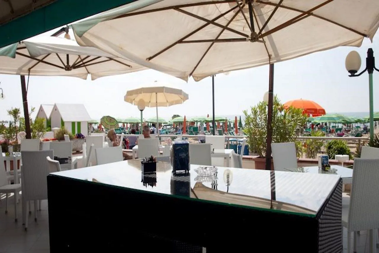 ***  לידו די ג'סולו Hotel Bellariva איטליה
