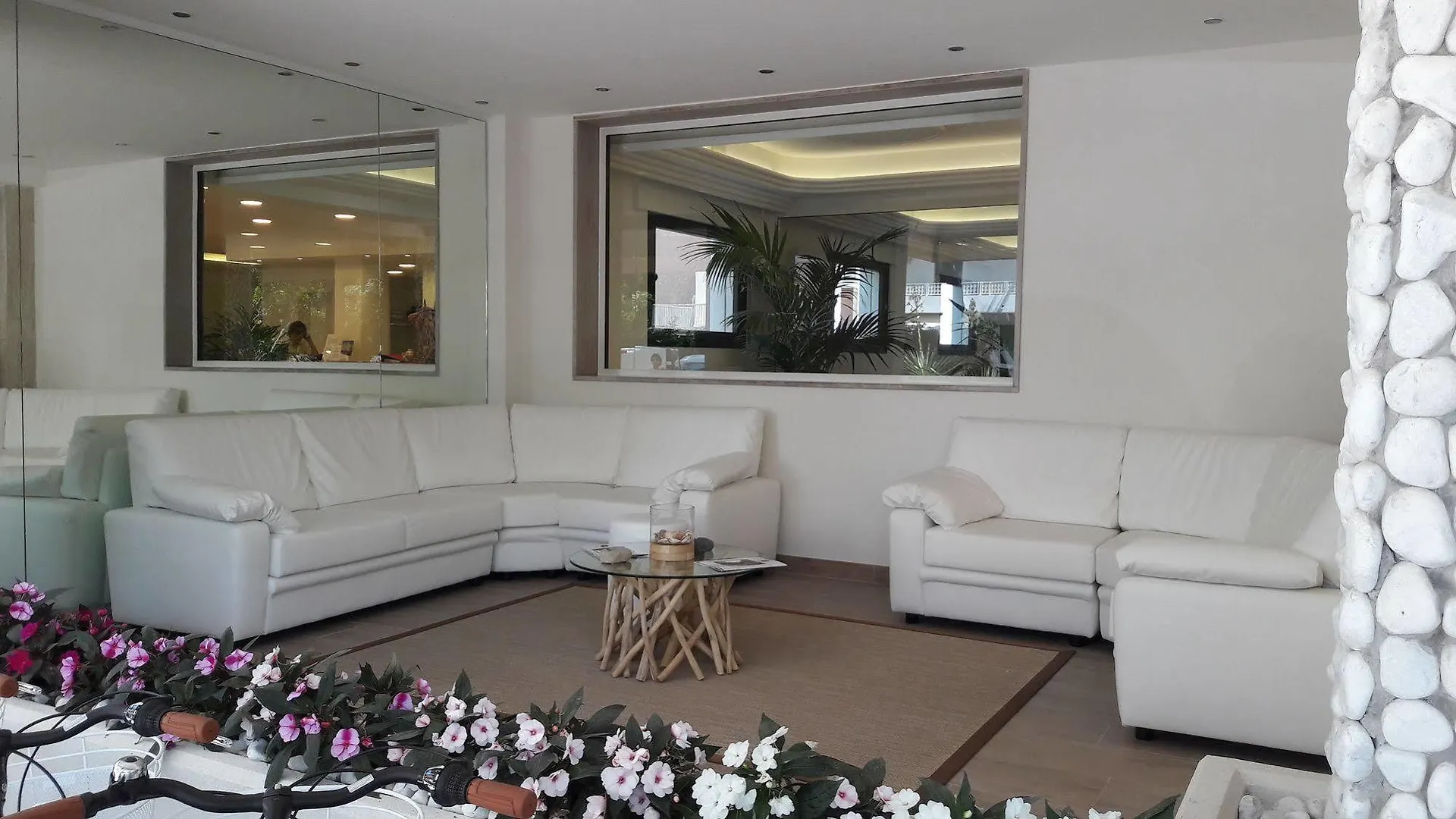 ***  לידו די ג'סולו Hotel Bellariva איטליה