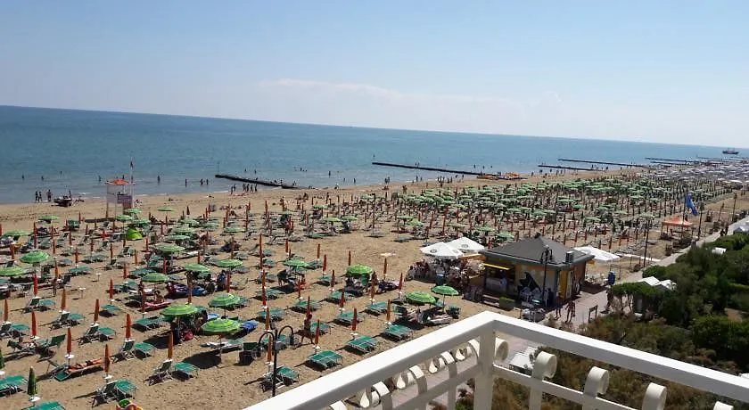 Bellariva Hotel Lido di Jesolo 3*,  Italy
